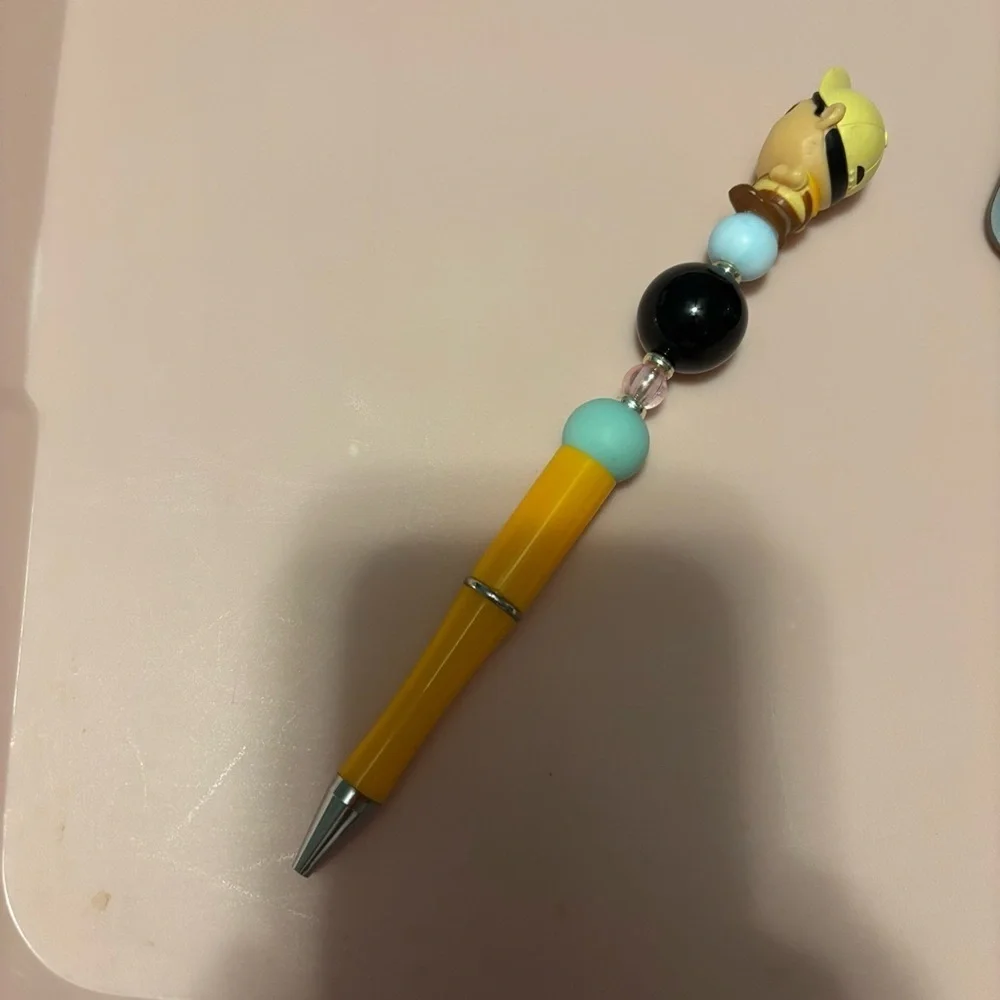 Disney Doorables: Up: Russell classic handmade beaded pen